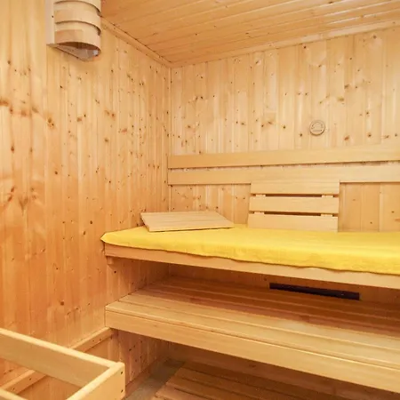 Semesterbostad Nanni *